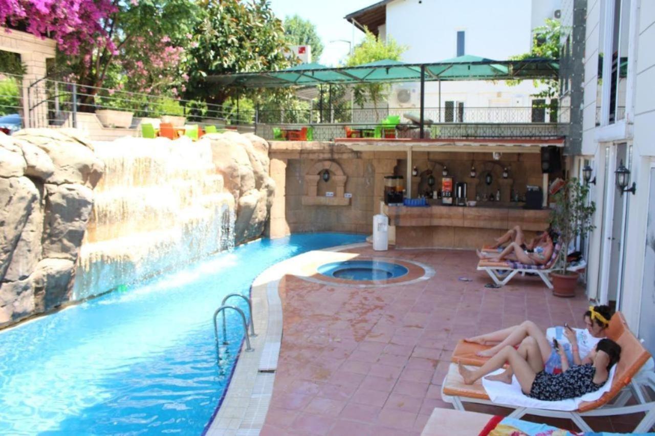London House Hotel Kemer Esterno foto